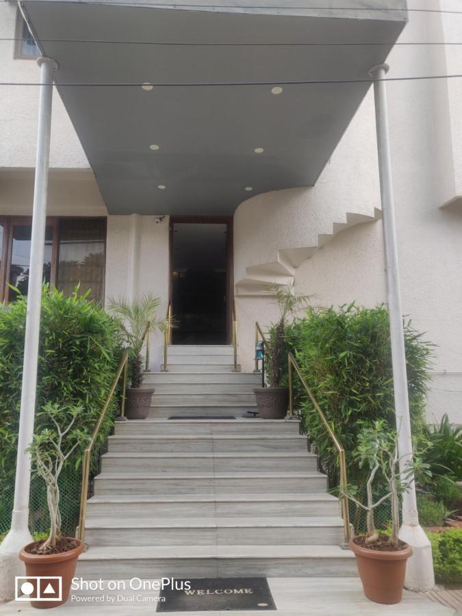 Hotel Grg Vadodara Dış mekan fotoğraf