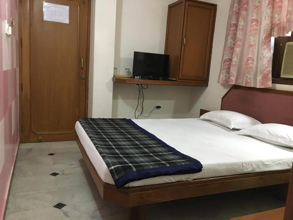 Hotel Grg Vadodara Dış mekan fotoğraf