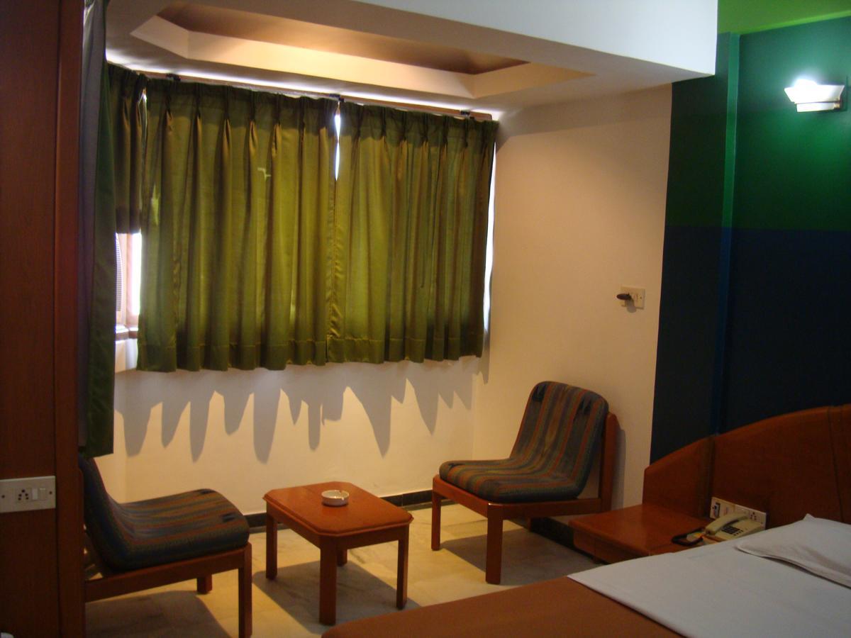 Hotel Grg Vadodara Dış mekan fotoğraf