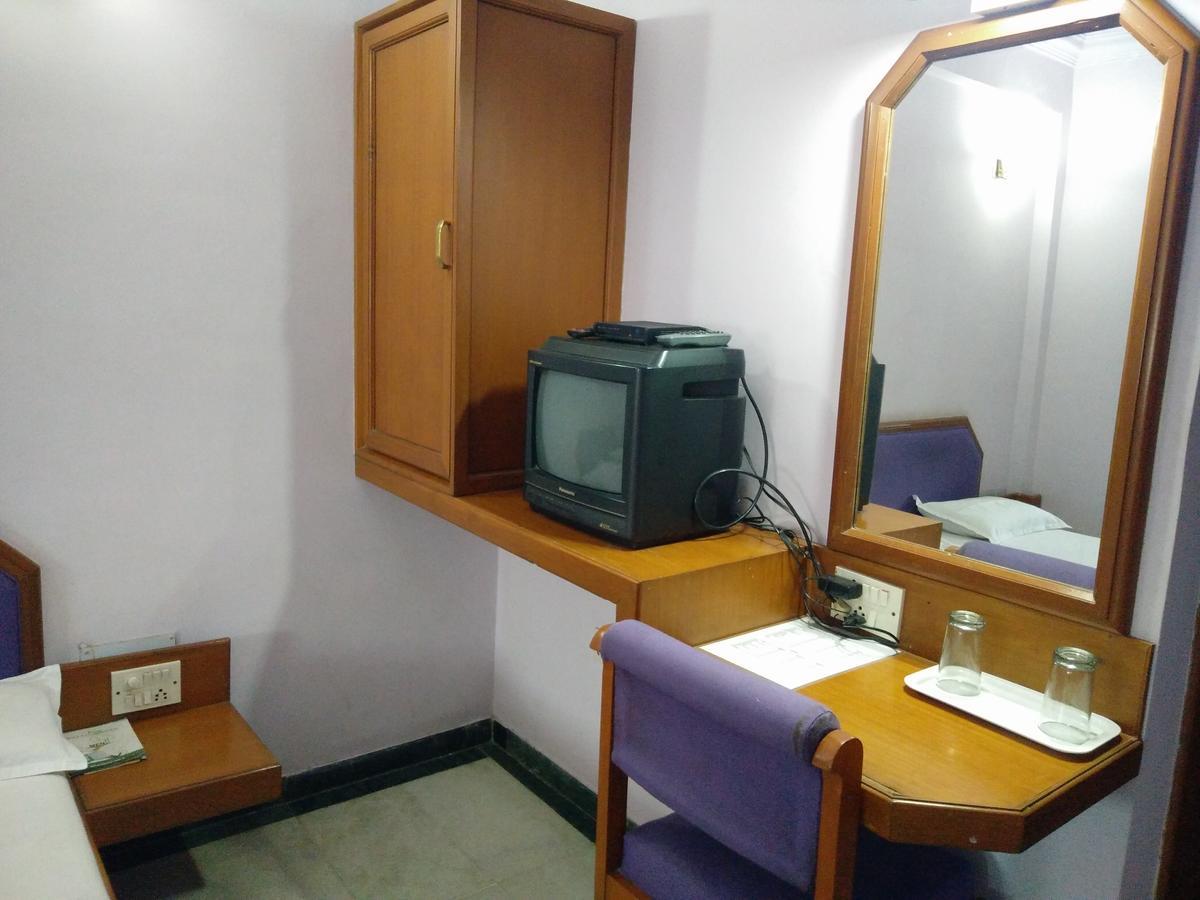 Hotel Grg Vadodara Dış mekan fotoğraf