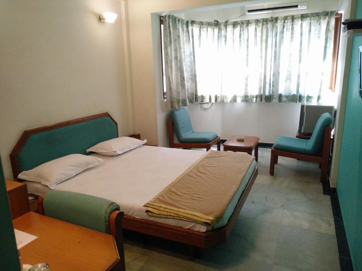 Hotel Grg Vadodara Dış mekan fotoğraf