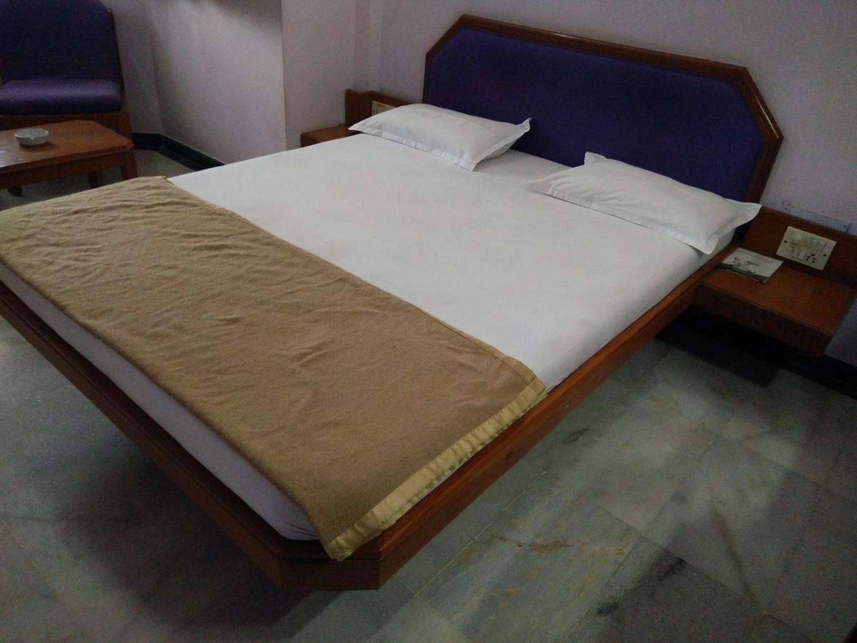 Hotel Grg Vadodara Dış mekan fotoğraf