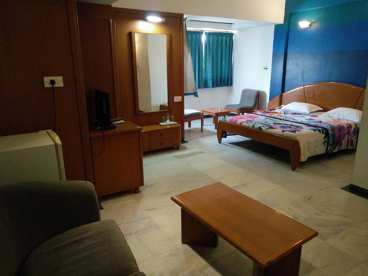 Hotel Grg Vadodara Dış mekan fotoğraf